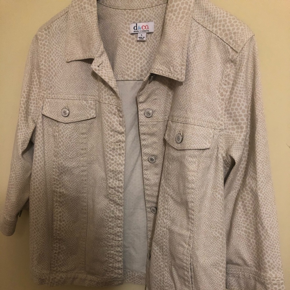 NEVER WORN GORGEOUS Cream Jacket🤍